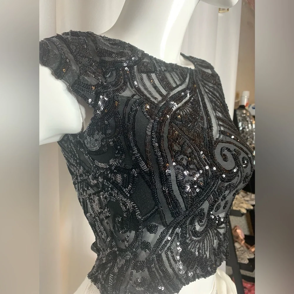 Glitter Appliqué top - Picture 4 of 9